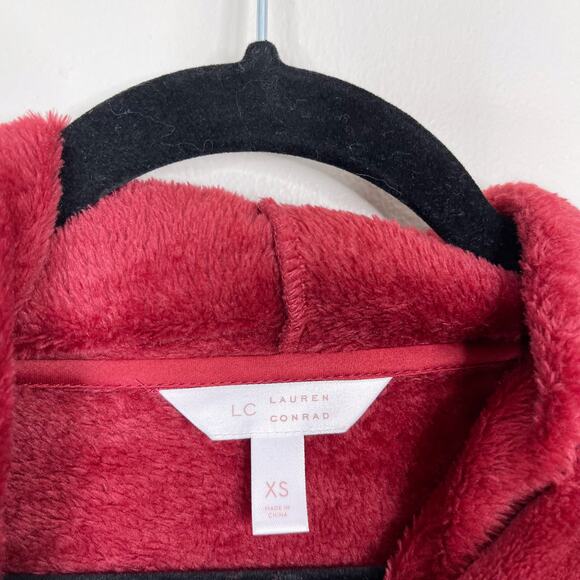 LC Lauren Conrad XSmall XS Red Faux Fur Hoodie Sweatshirt Cozy Lounge Womens - Picture 5 of 8